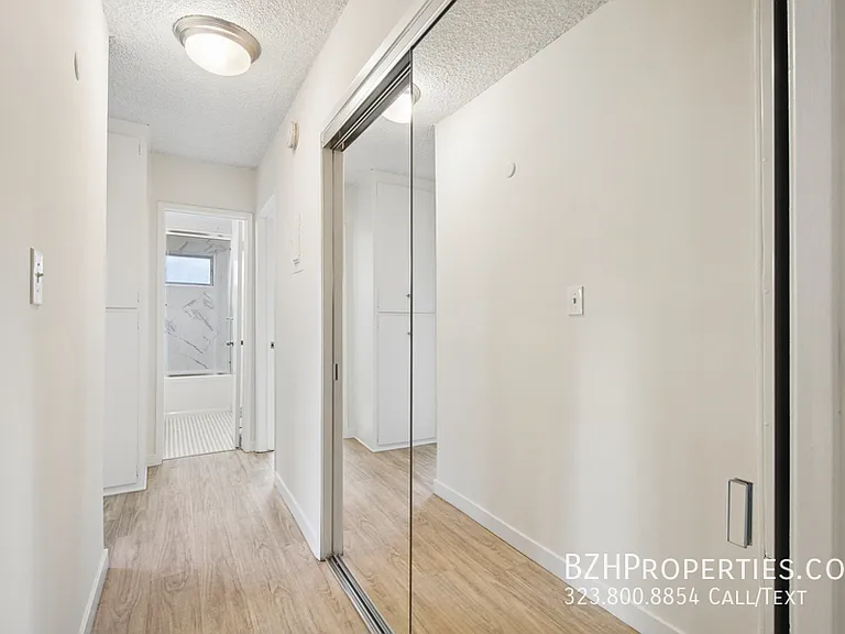 7540 Hampton Ave #202A — Photo 10