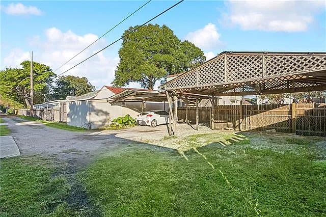 5832 Louisville St — Photo 17