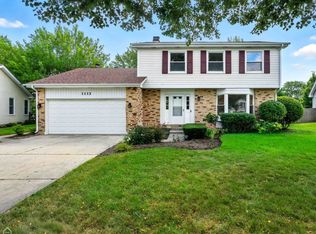 1113 Lockwood Dr, Buffalo Grove, IL 60089