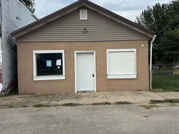 104 W Main St, Essex, MO 63846