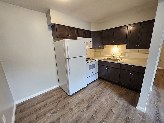 4th image of 2621 S Big Bend Blvd #11421181