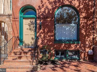 1 E 3rd St, Frederick, MD 21701