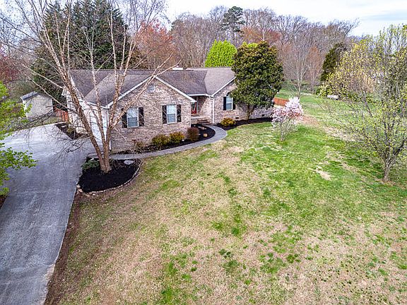 4th image of 1927 Meadow Stone Ln