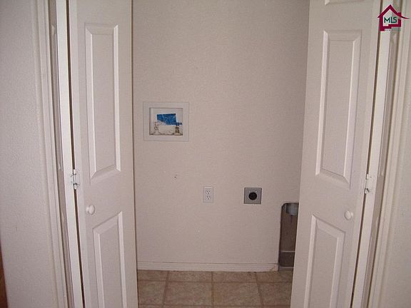 4th image of 5719 Pecan Ln