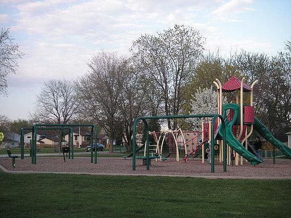 5th image of 7910 163rd Pl