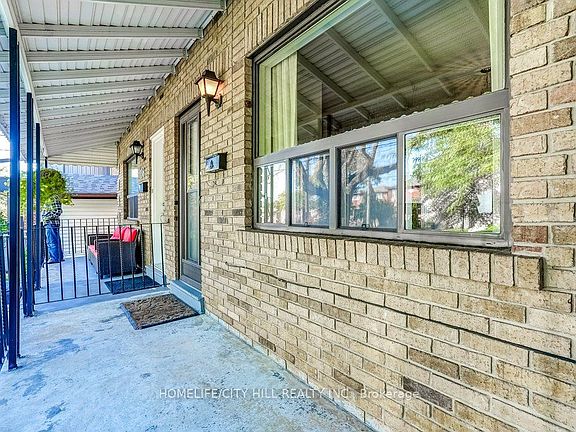 3rd image of 136A Caledonia Rd