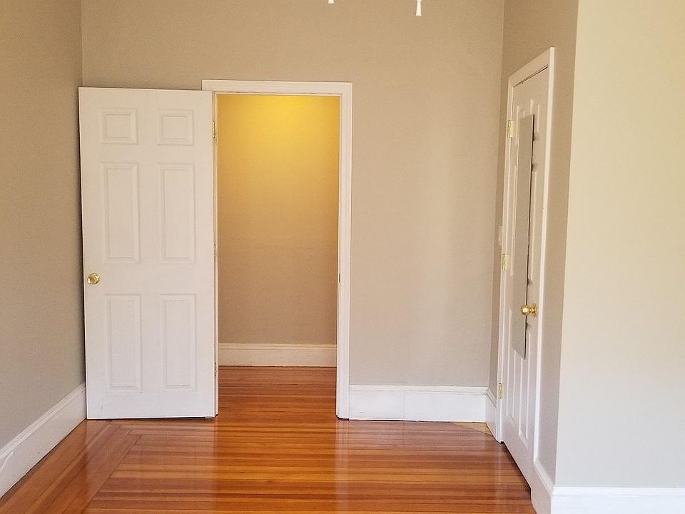 2nd image of 70 Burbank St #14