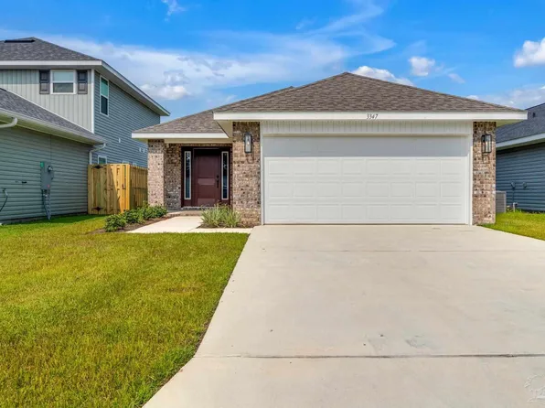 3347 Bliss Ln #7E, Cantonment, FL 32533