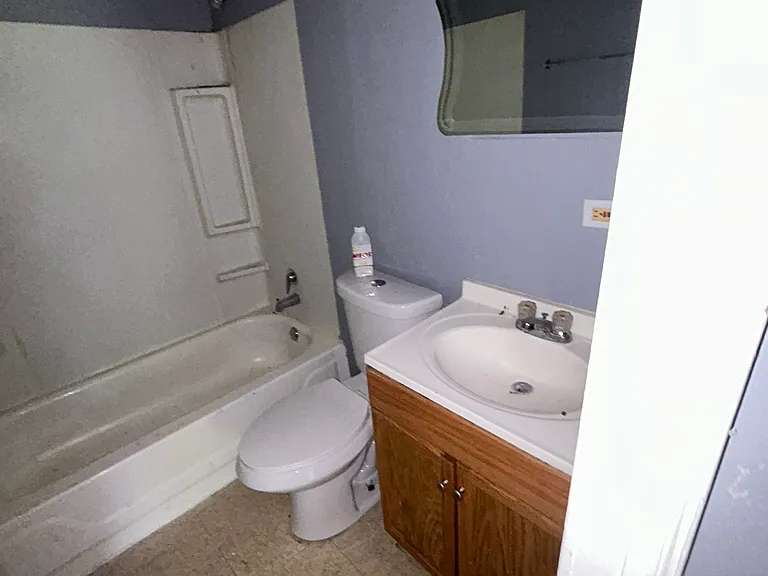 523 Saint Paul Dr — Photo 14