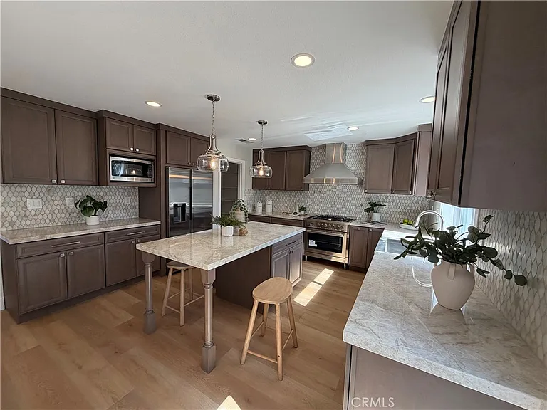 6 Hemingway Ct — Photo 5