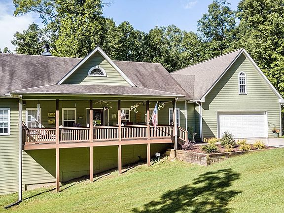 2nd image of 285 Smith Cir