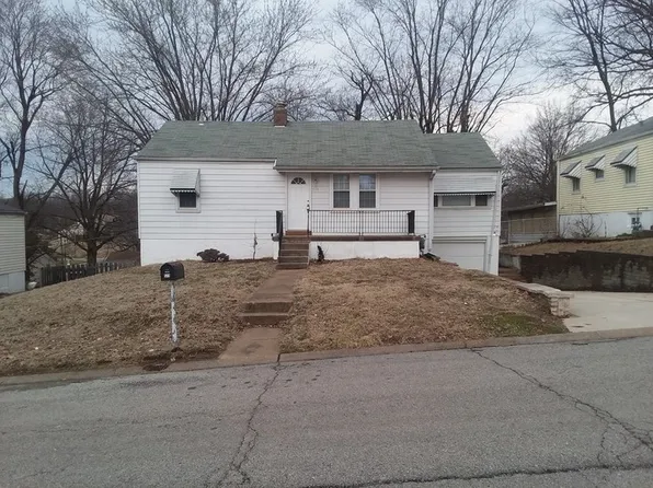 579 Glorose Dr, Saint Louis, MO 63137