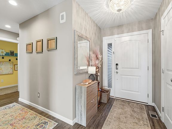 4th image of 780 Sienna Ct