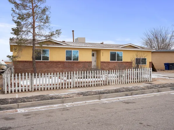 8900 Shone Ave SW, Albuquerque, NM 87121