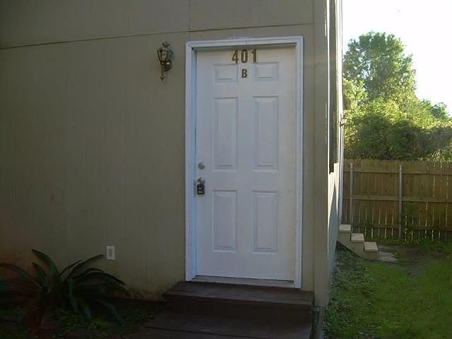 1st image of 401 Sugar Pine St APT B
