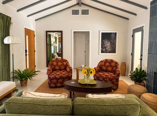 686 S Camino Real, Palm Springs, CA 92264