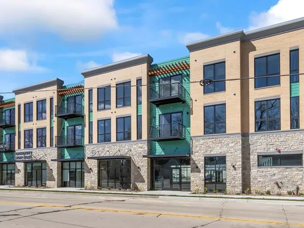 500 East Main STREET #305, Waterford, WI 53185