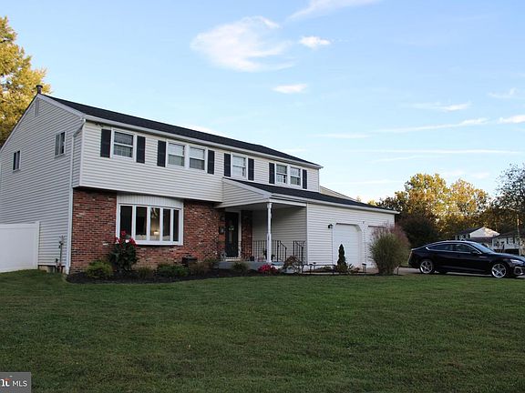 2nd image of 9 Hampshire Ave