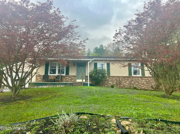 628 W Church St, Mill Hall, PA 17751