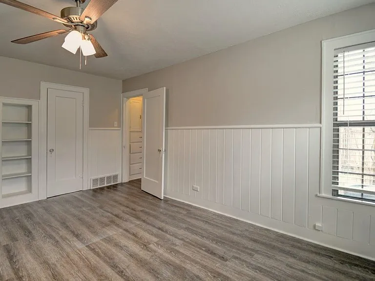 1707B E Main St — Photo 13