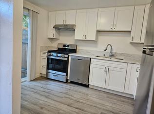 4266 Lamont St #6, San Diego, CA 92109