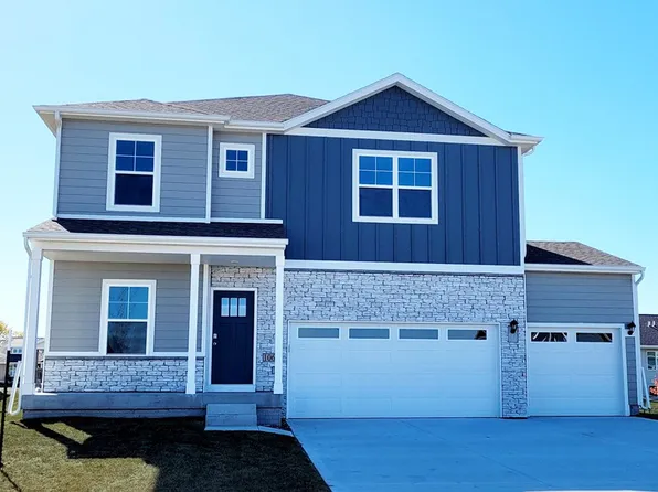 1066 33rd St SE, Altoona, IA 50009