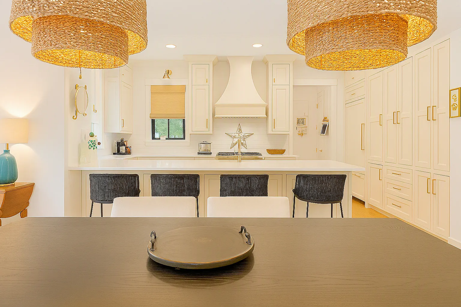 4 bed, 2722 sqft, $8,000 — Photo 3