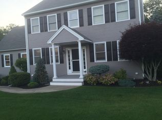 21 Beechwood Dr, Haverhill, MA 01832