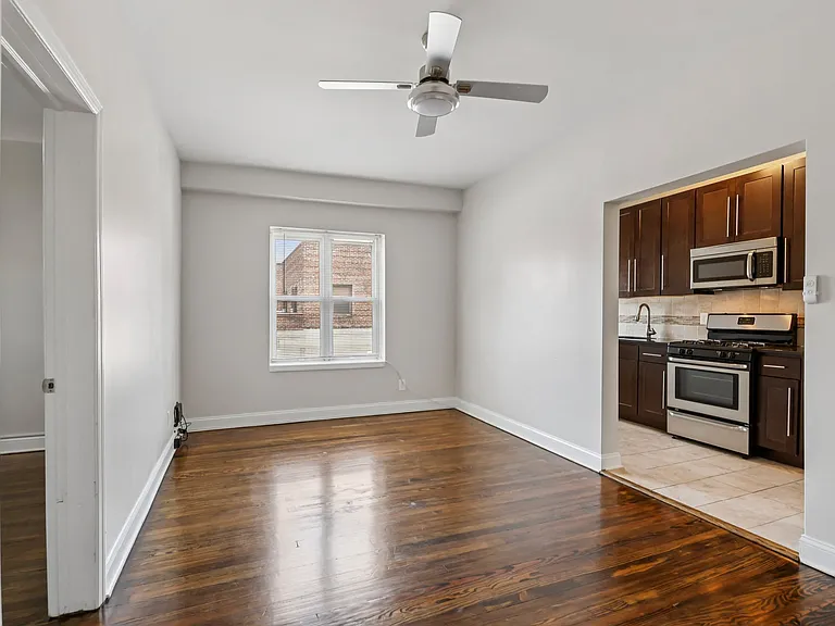 17 N. Union Ave Apartments — Photo 4