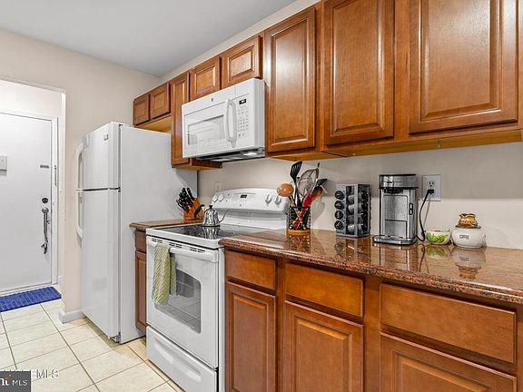 3rd image of 223 Medford Ct Unit A