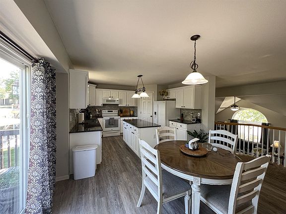 4th image of 4703 King Salmon Way