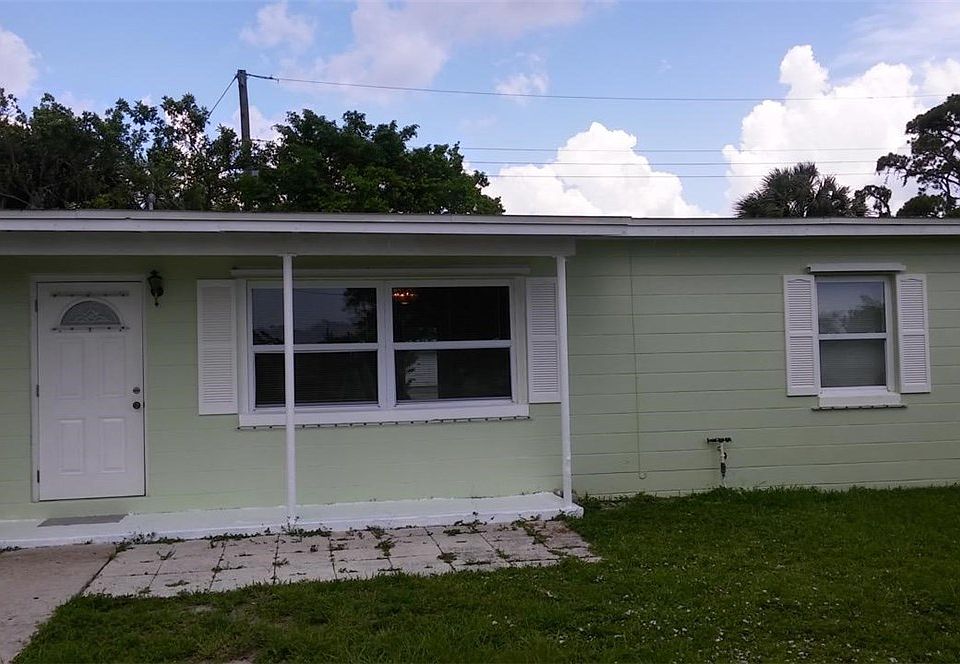 1st image of 402 Dunn Dr NE