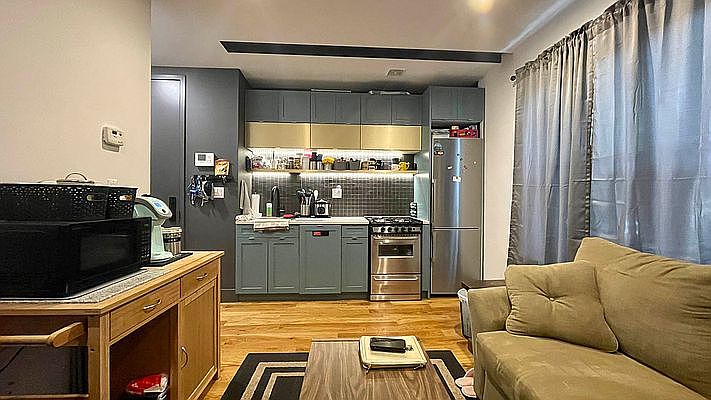 1st image of 1066 Park Pl APT 1A