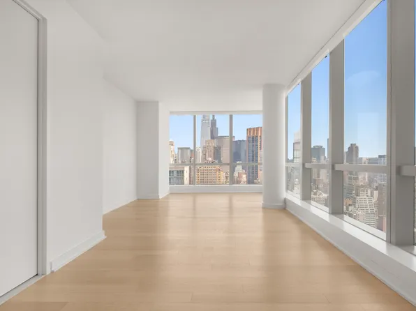 400 Park Avenue South image 7 of 24