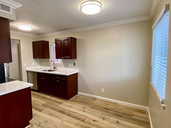 5th image of 1566 Sunnyvale Ave APT 8