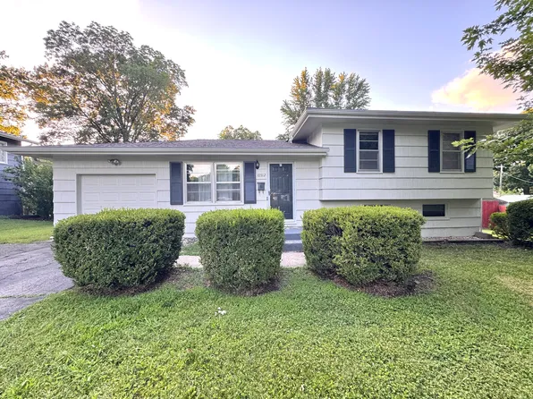 10512 W 73rd St, Shawnee, KS 66203