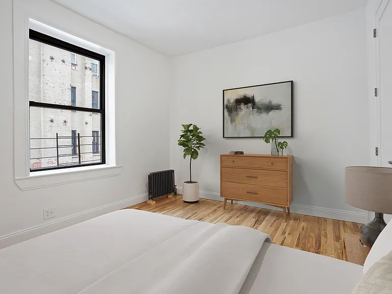 68 Montague St #7E — Photo 6
