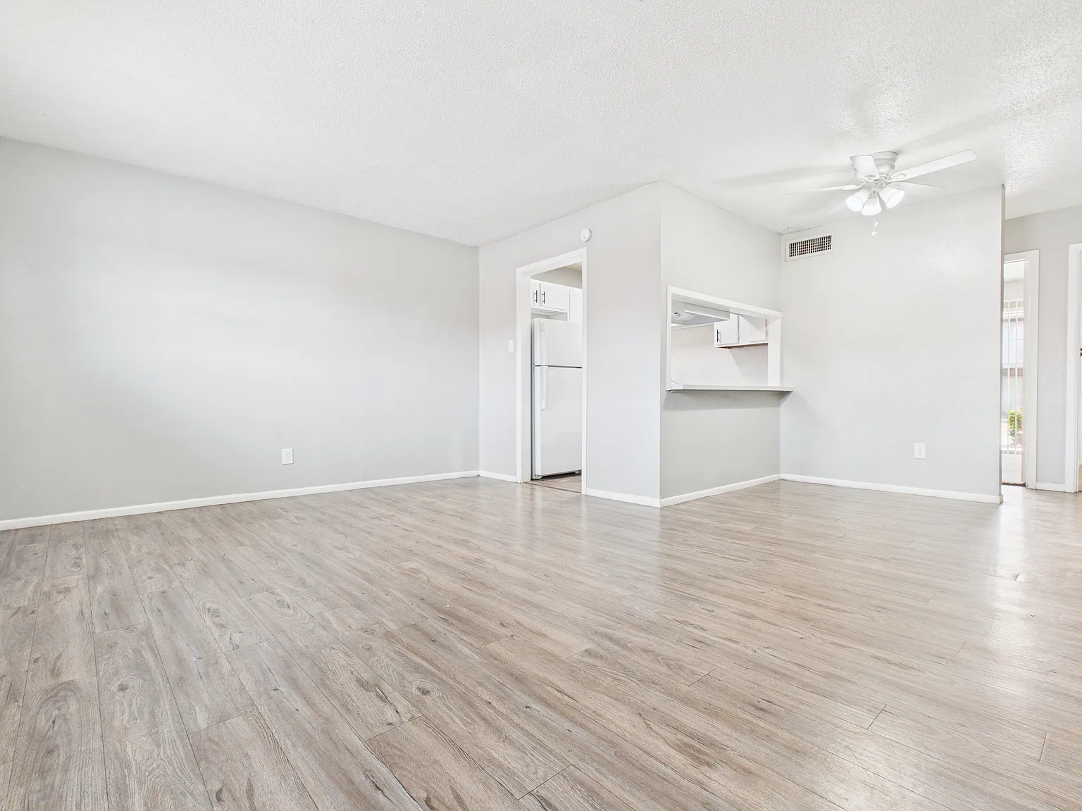 Tanglewood Apartments — Photo 3