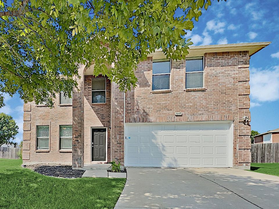 1st image of 1645 Fieldstone Dr