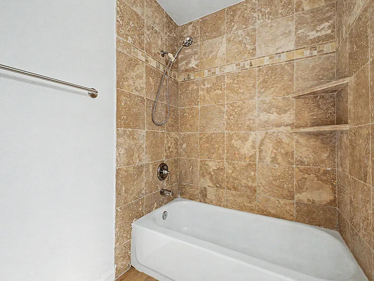 17035 E Cascade Dr — Photo 17