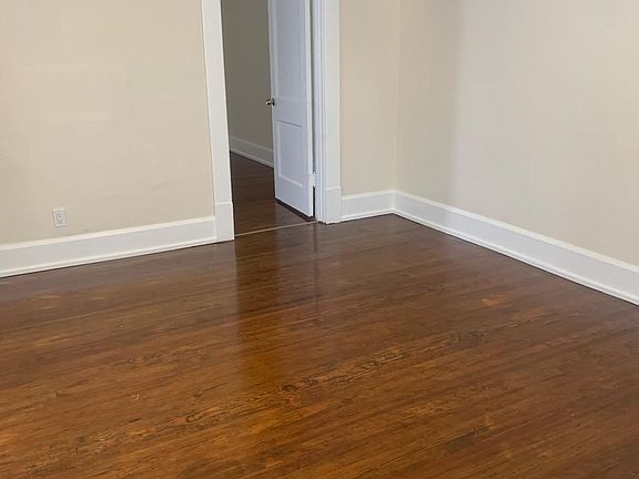 4th image of 345 Grove St N #1