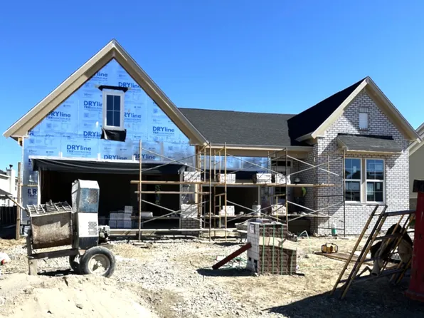 6228 Hampton Walk Blvd, McCordsville, IN 46055