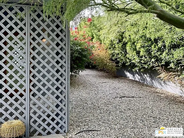 123 W San Carlos Rd — Photo 13