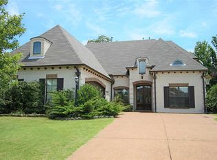 25 Ridgefield Dr, Oakland, TN 38060