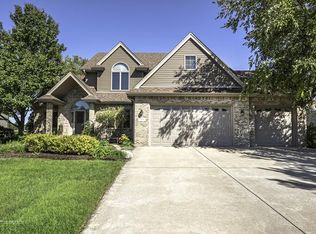 711 Edgewater Dr, Minooka, IL 60447