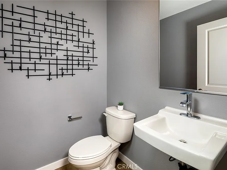 1599 W Vista Way — Photo 21