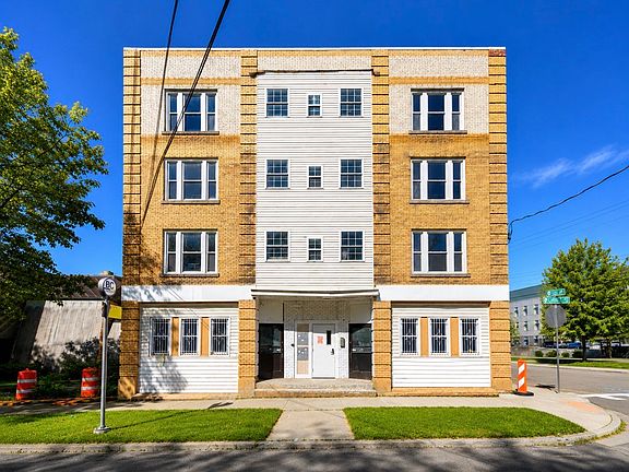 2nd image of 47 Carroll St
