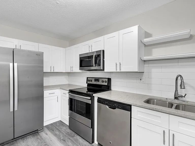 751 Bellevue Ave #1 — Photo 5