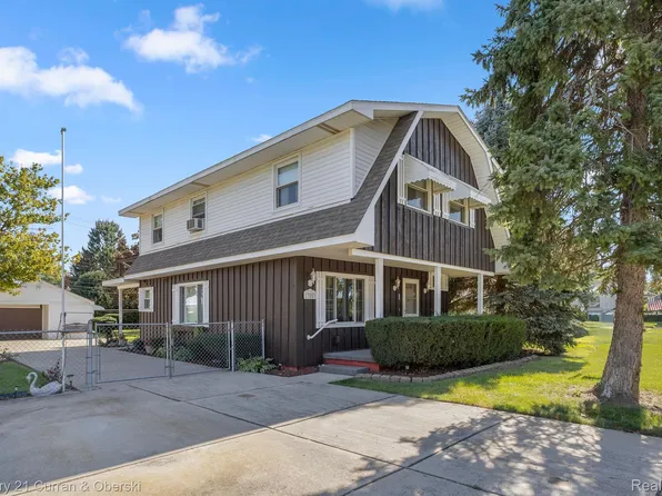 13283 Drake St, Southgate, MI 48195
