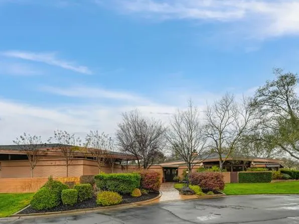 15068 Lago Dr, Rancho Murieta, CA 95683